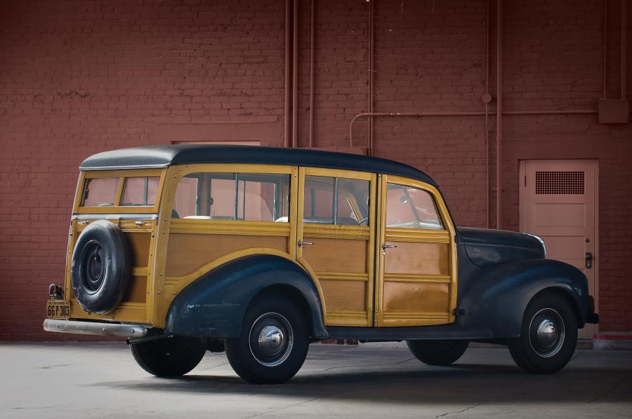  Ford Standard Station Wagon by Marmon-Herrington 1940 года  (фото 8 из 16)